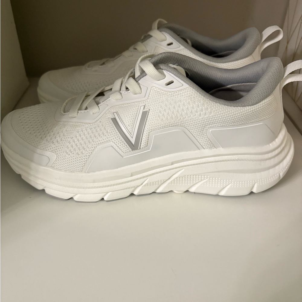 New. Vionic White and Gray Sneakers for Women. - Picture 10 of 12